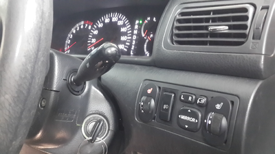 Установка подогрева сидений Toyota Corolla